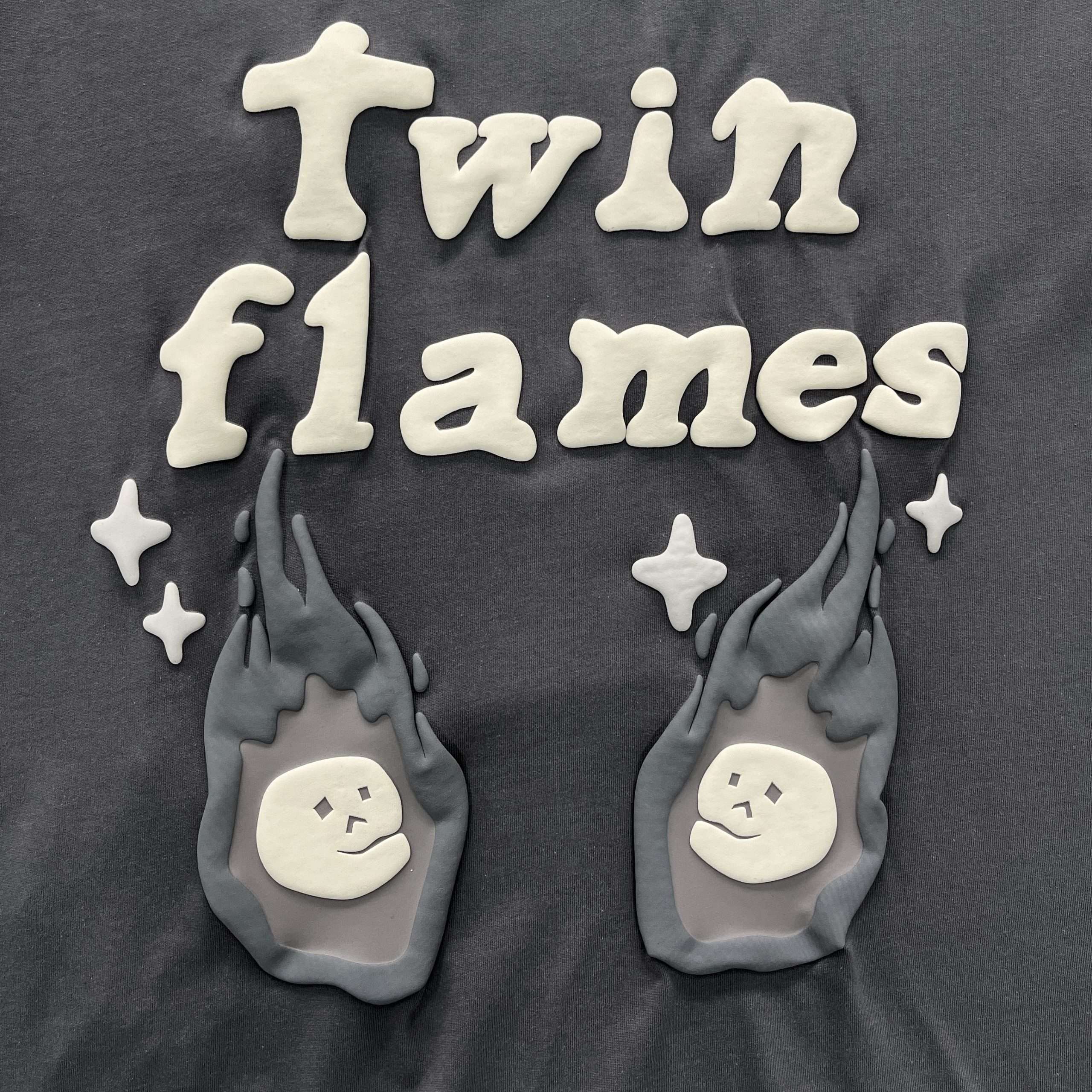 Alternative view of Camiseta "Twin Flames" SS23