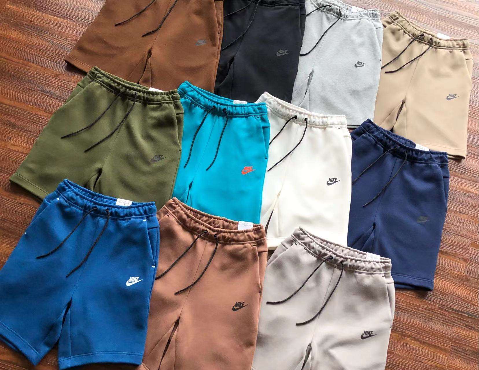 Alternative view of Pantalones Cortos Nike Tech Fleece