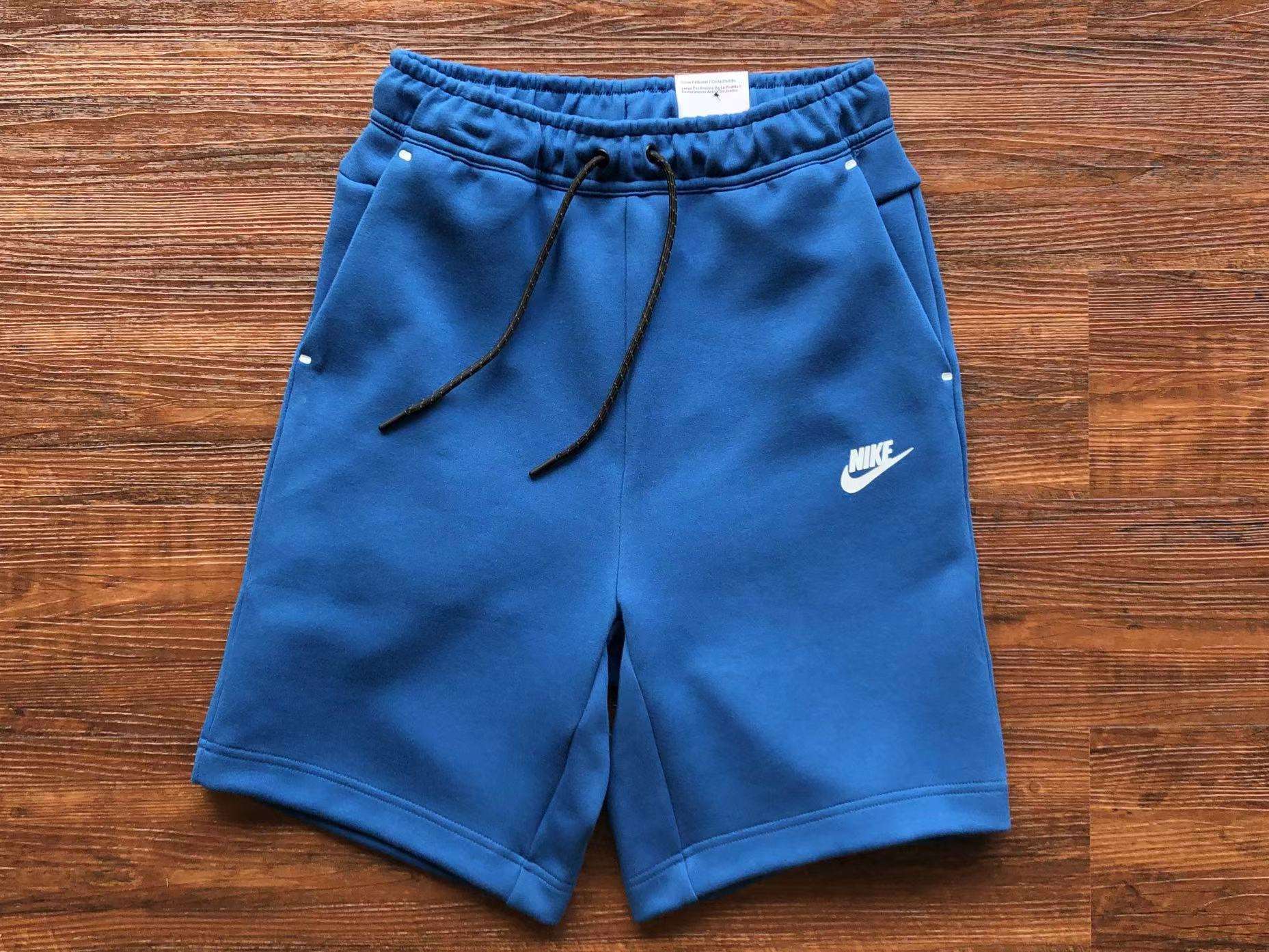 Pantalones Cortos Nike Tech Fleece - Imagen 39