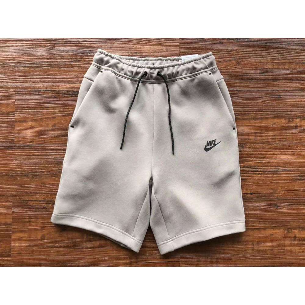 Pantalones Cortos Nike Tech Fleece - Imagen 10