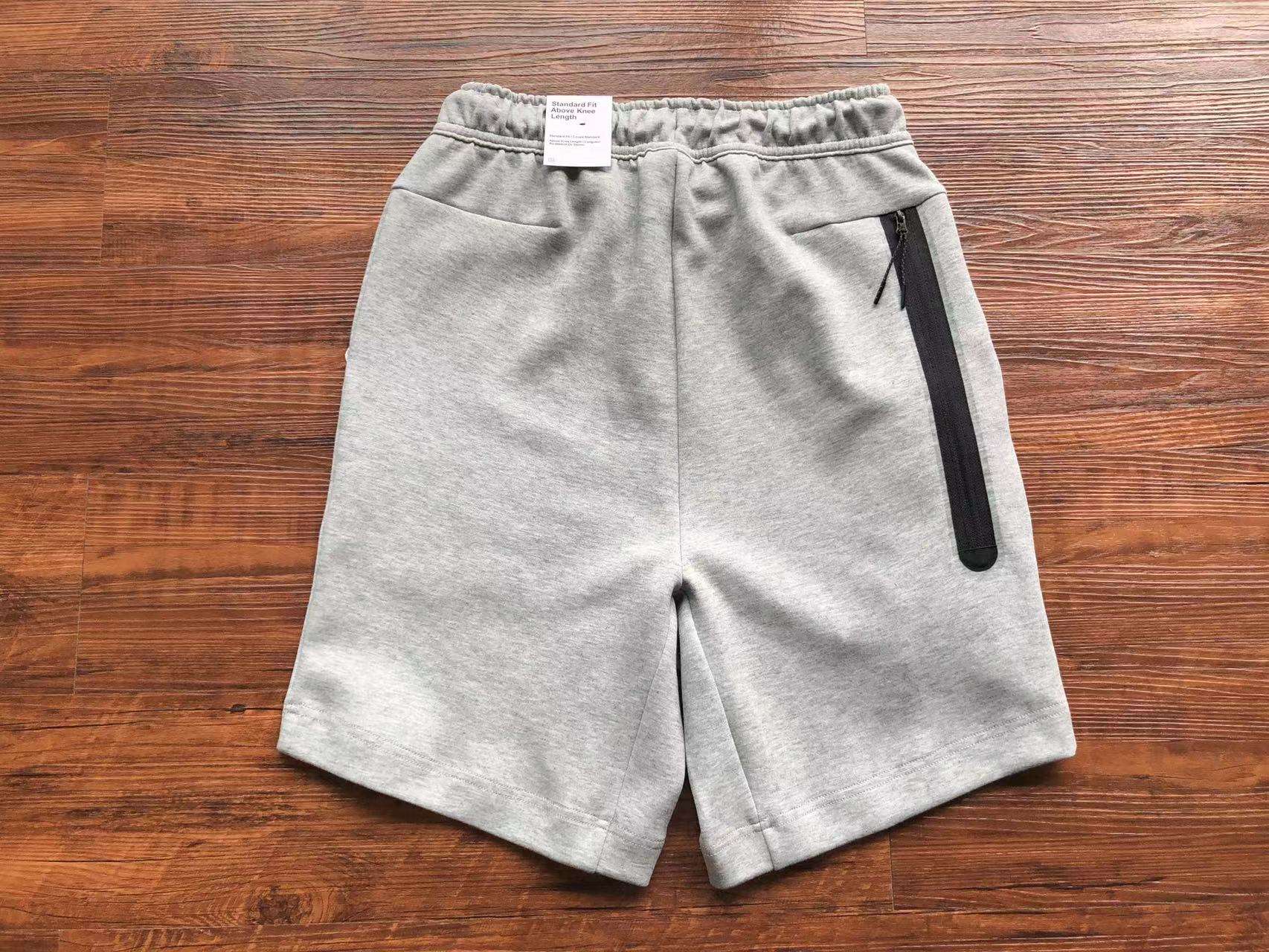 Pantalones Cortos Nike Tech Fleece - Imagen 7