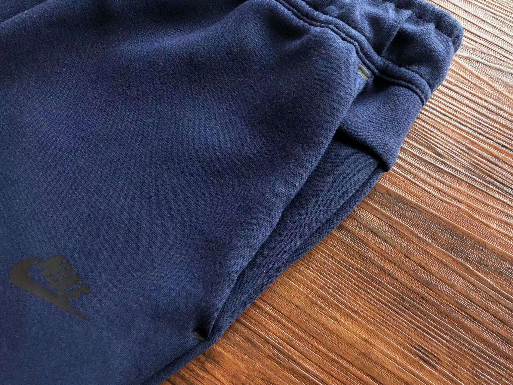 Pantalones Cortos Nike Tech Fleece - Imagen 50