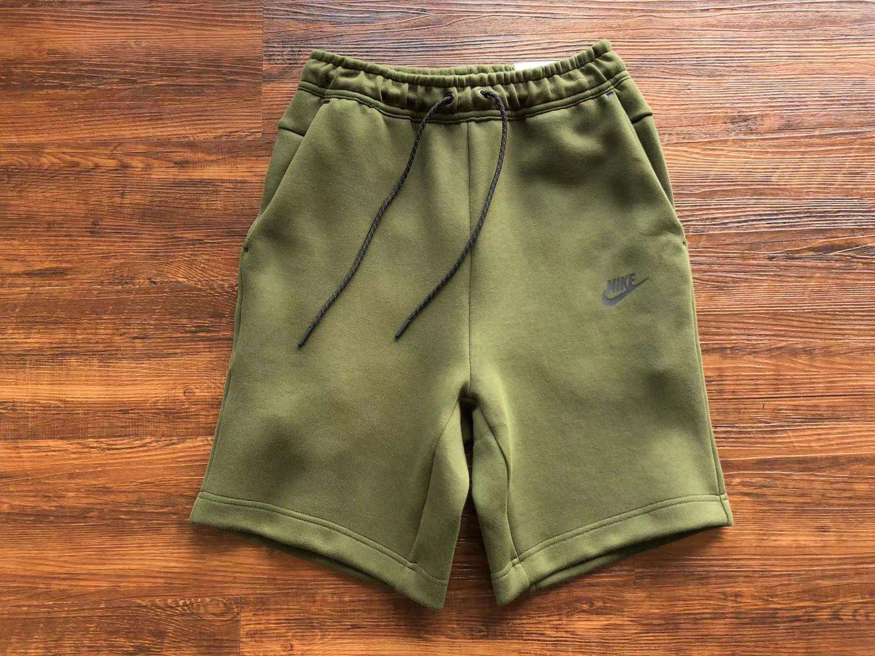 Pantalones Cortos Nike Tech Fleece - Imagen 35