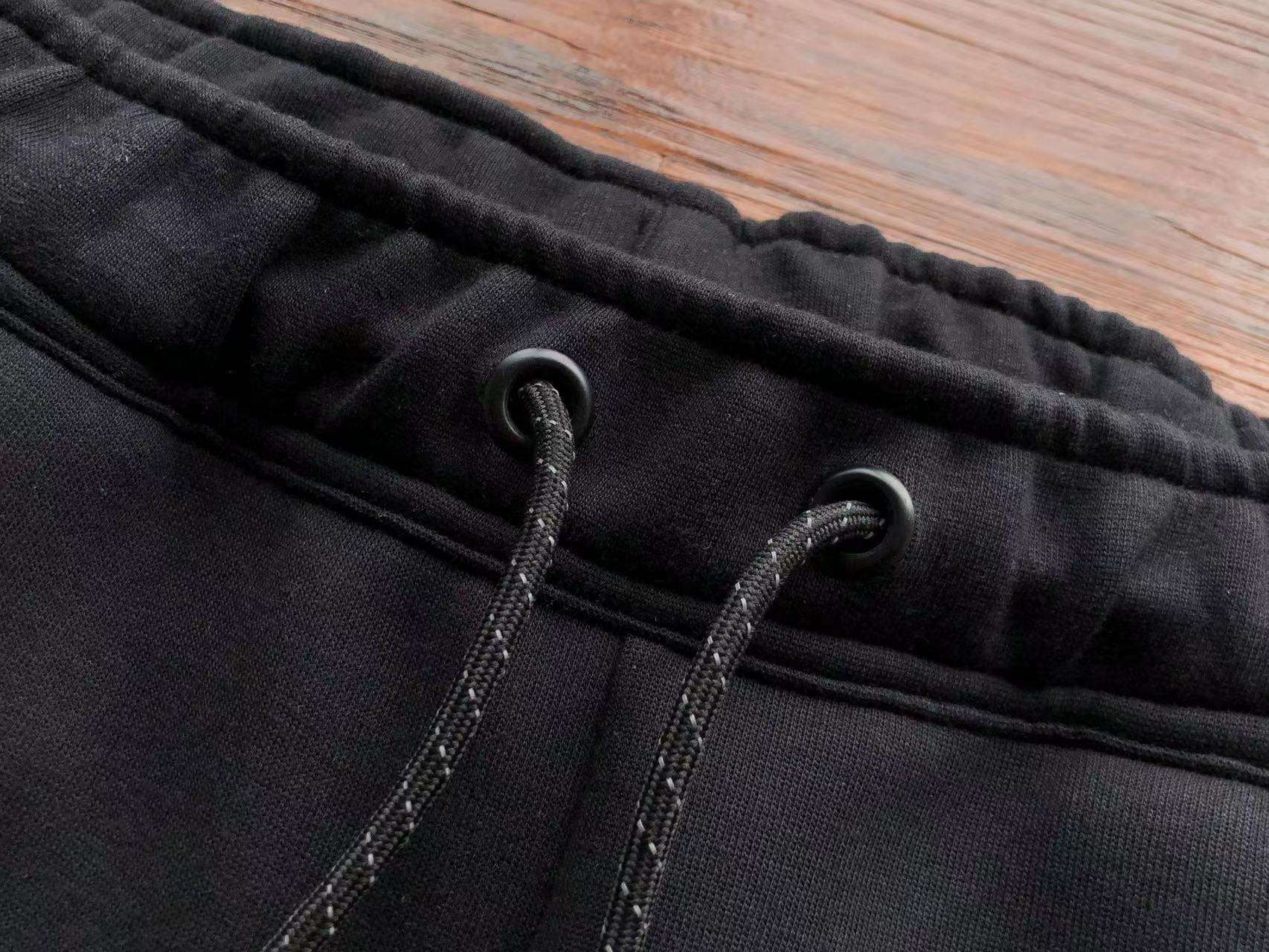 Pantalones Cortos Nike Tech Fleece - Imagen 69