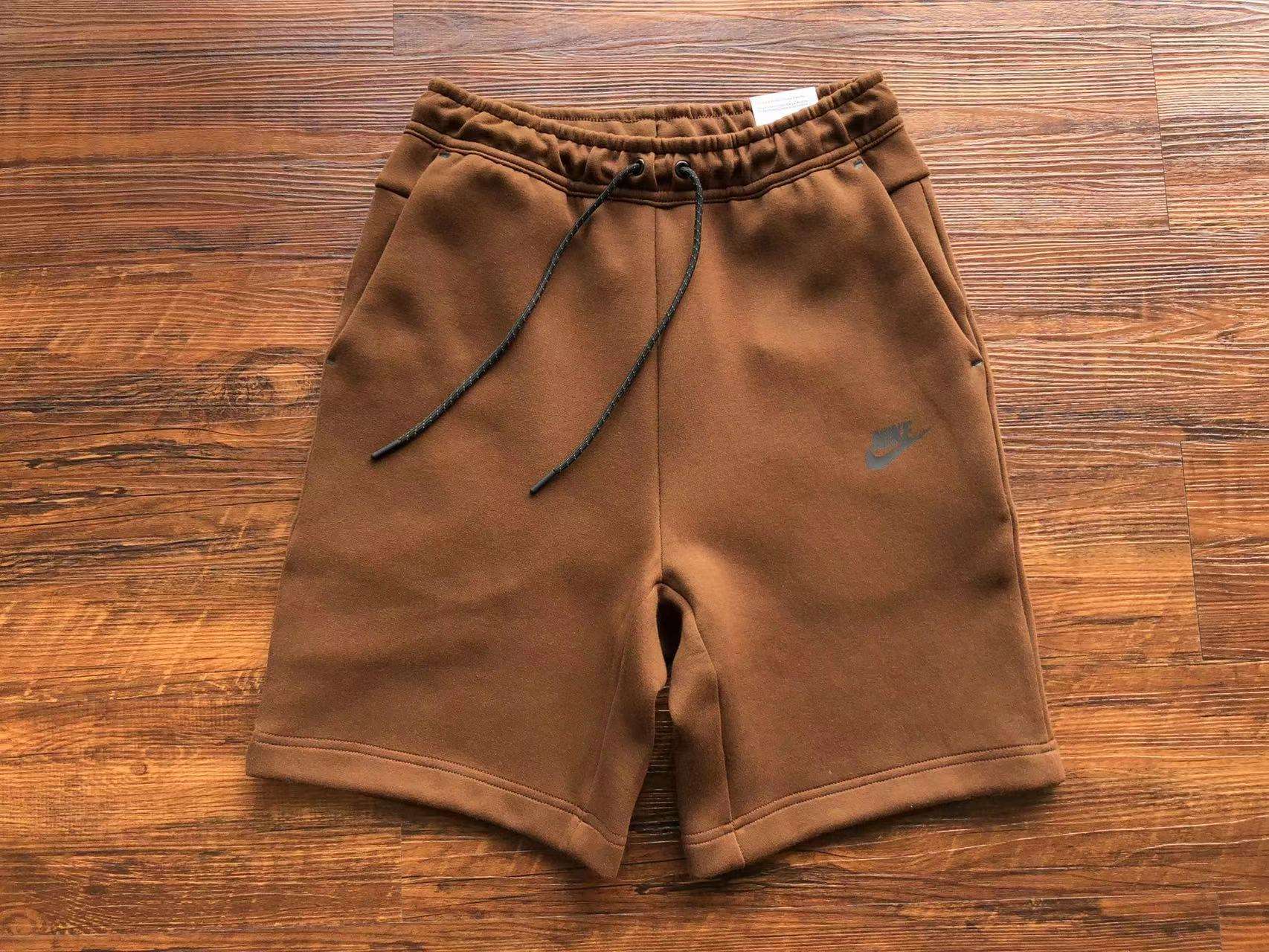 Pantalones Cortos Nike Tech Fleece - Imagen 28