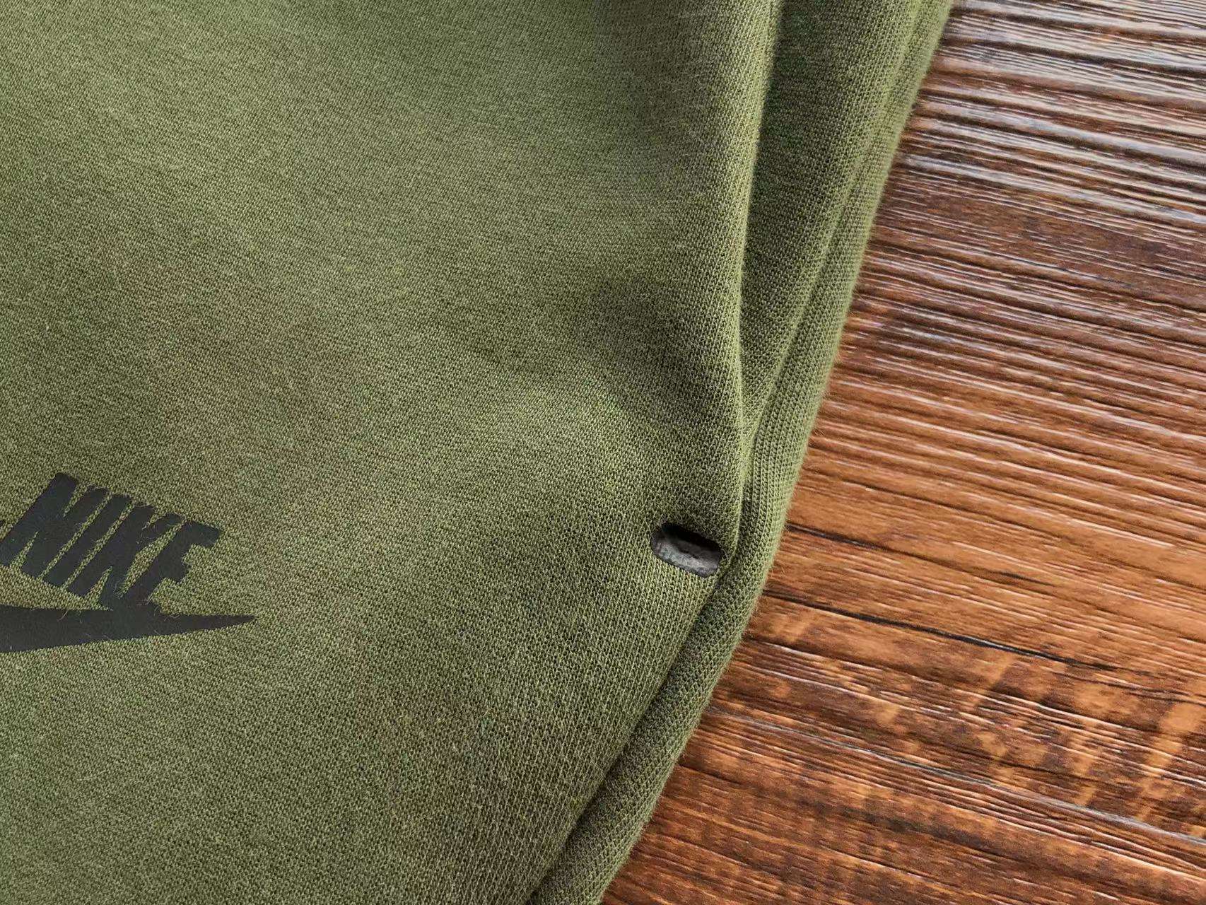 Pantalones Cortos Nike Tech Fleece - Imagen 76