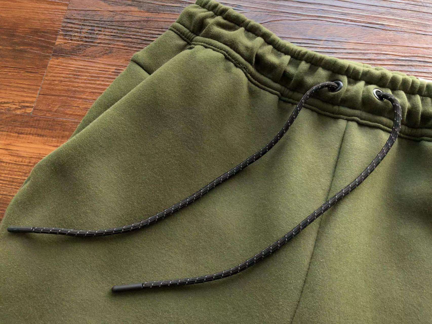 Pantalones Cortos Nike Tech Fleece - Imagen 75