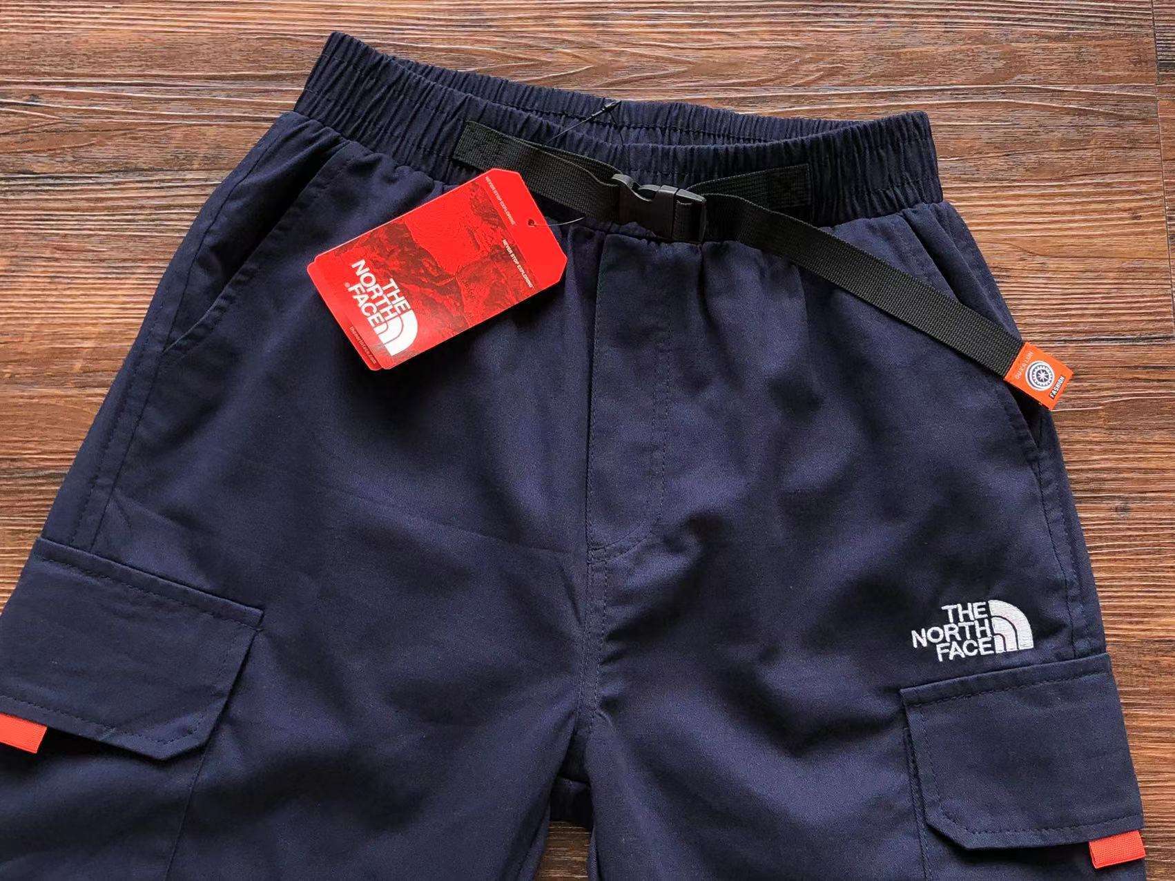 Pantalones Cortos TNF - Imagen 11