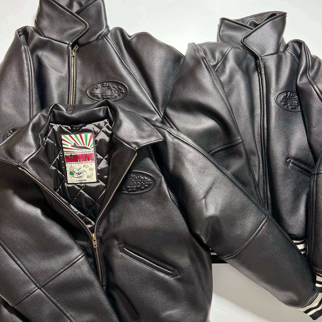 Alternative view of Chaqueta de Cuero Corteiz