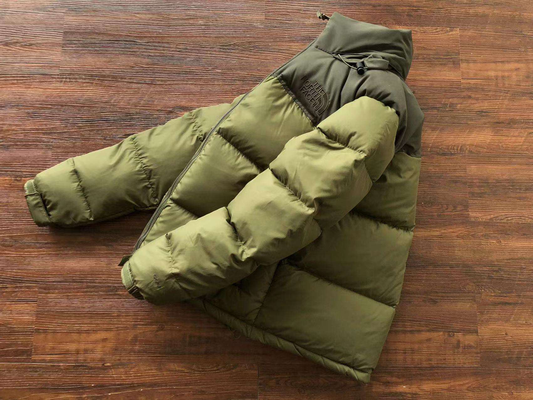 Puffer TNF Verde/Beige 600 - Imagen 8