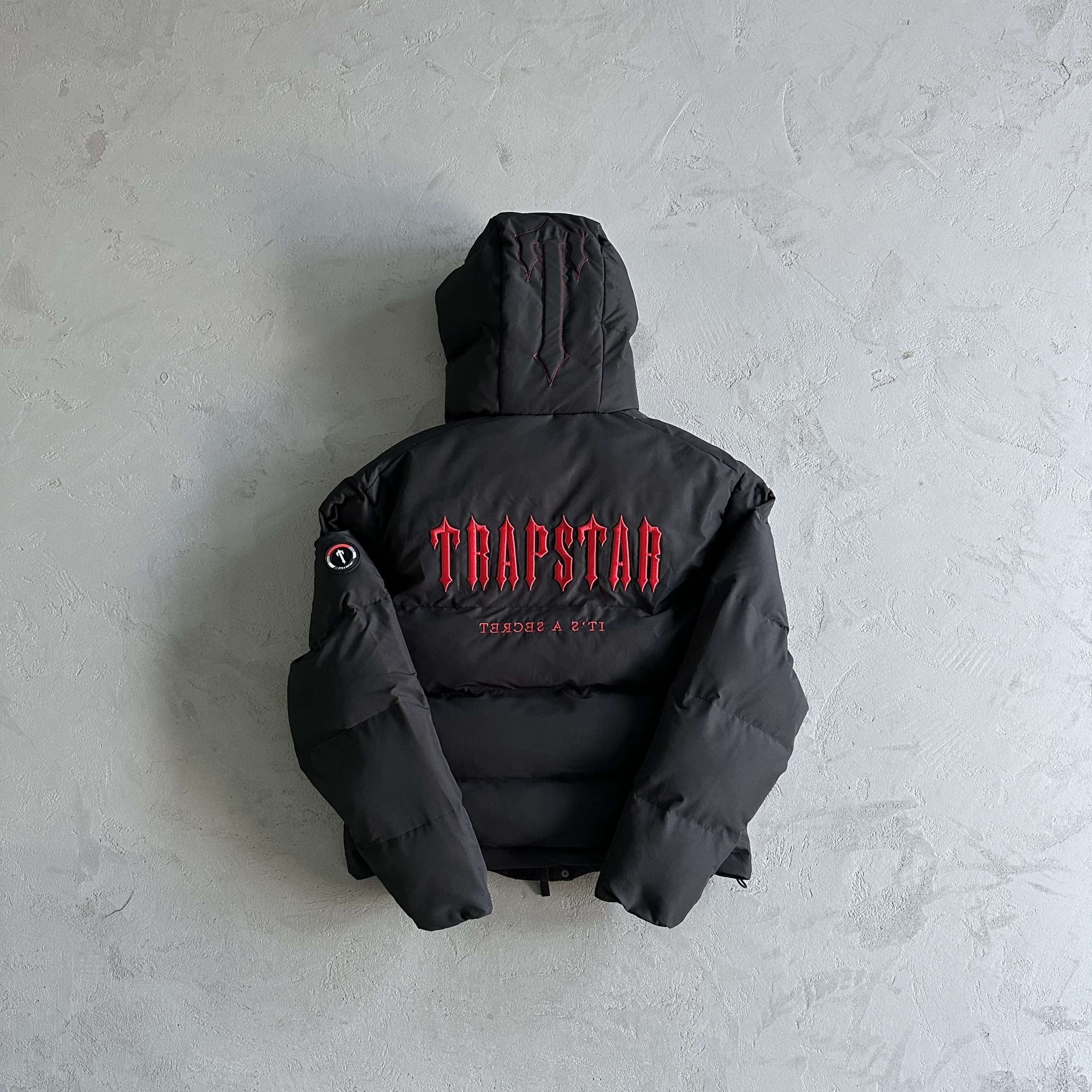 Alternative view of Chaqueta Trapstar Decoded 2022 Hodded