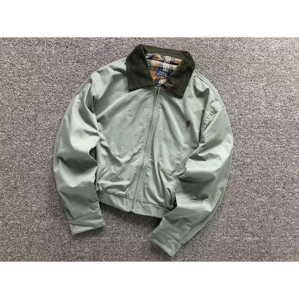 Alternative view of Harrington Cuello de Pana R.L