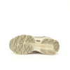 Asics beige con detalles azul celeste y rojo
