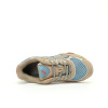 Asics beige con detalles azul celeste y rojo