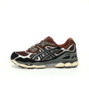 zapatillas Asics burdeos con gris y negro