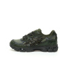 Zapatillas Asics verde militar con suela GEL™